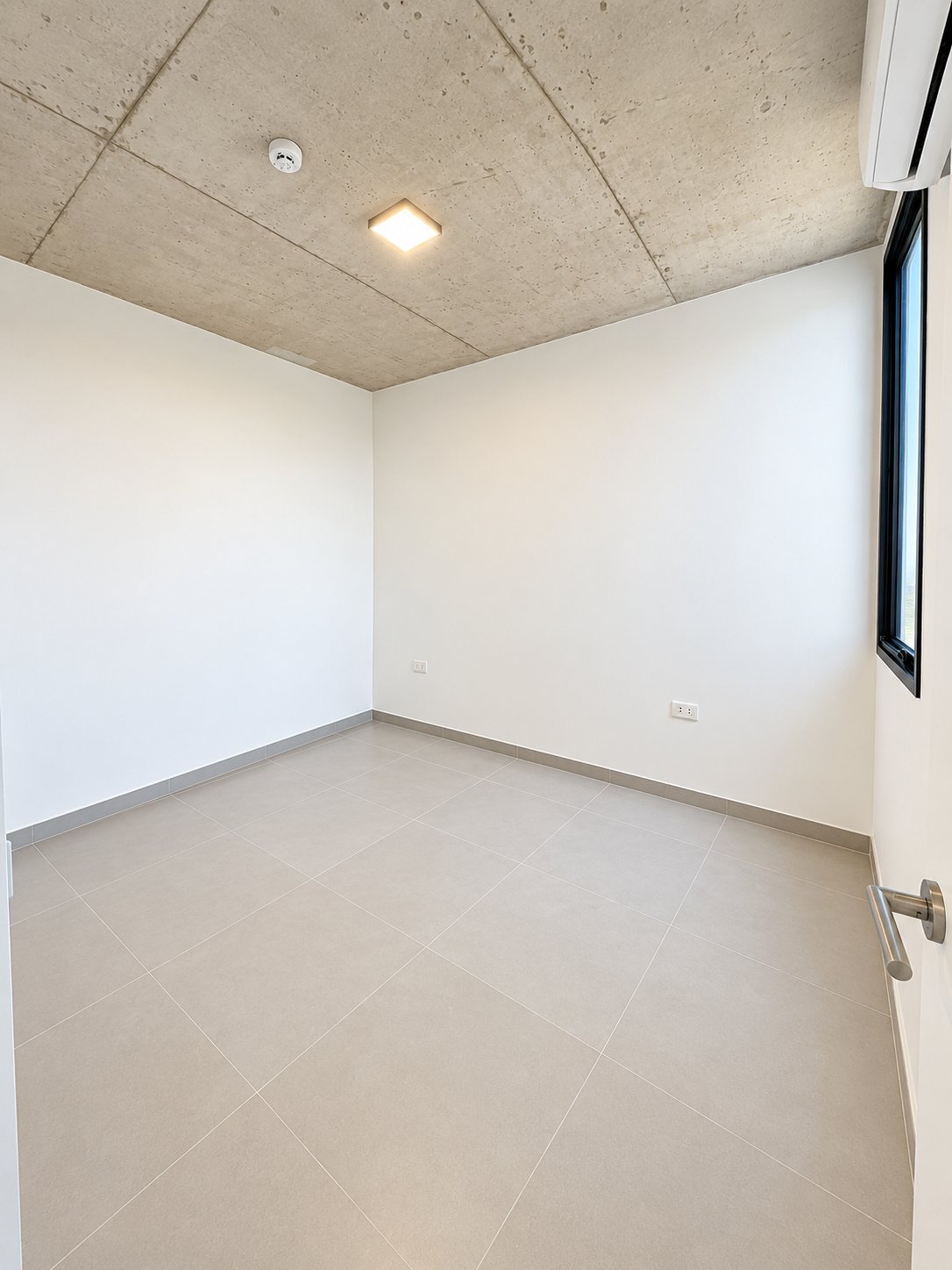 Departamento de 2D en Luque - Insignia 6 — Foto 2